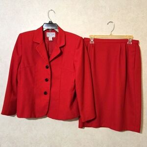 SZ 12 VINTAGE RED SUIT BY SUITSME